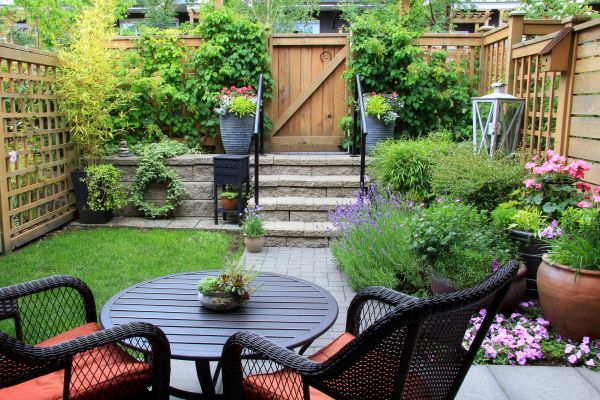 Small Yard Landscaping in Marco Island